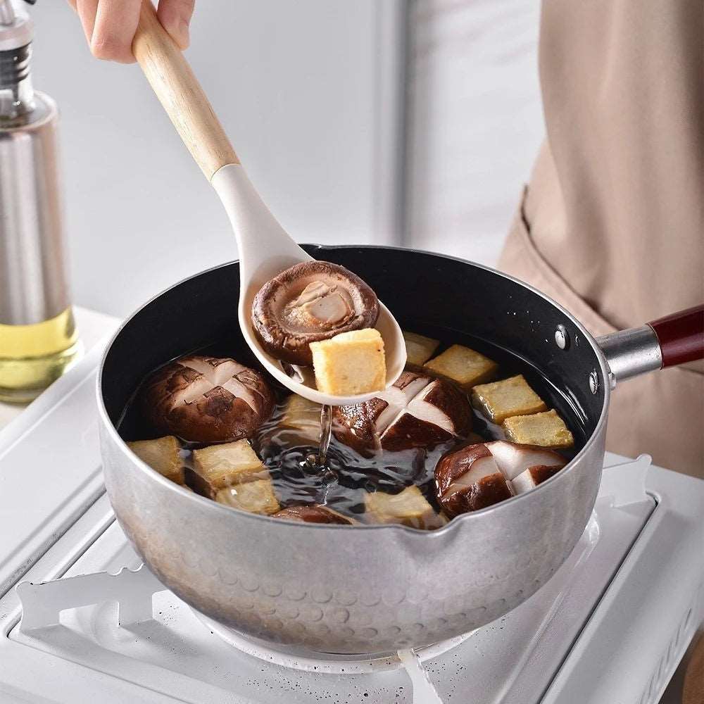 Conjunto de Utensílios Ambiencci para Cozinha com Cabo de Madeira e Silicone (12 peças)